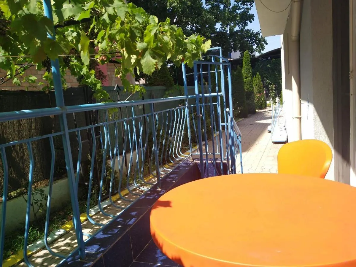 Violet Garden 2 Veranda Apartment Slăntjev Brjag Bulgarien